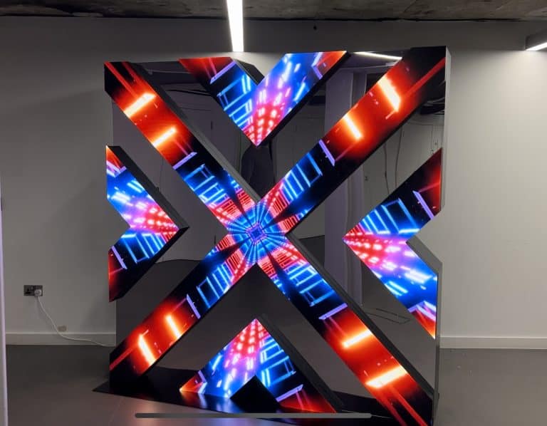 VMLY&R CUSTOM LED SNOWFLAKE