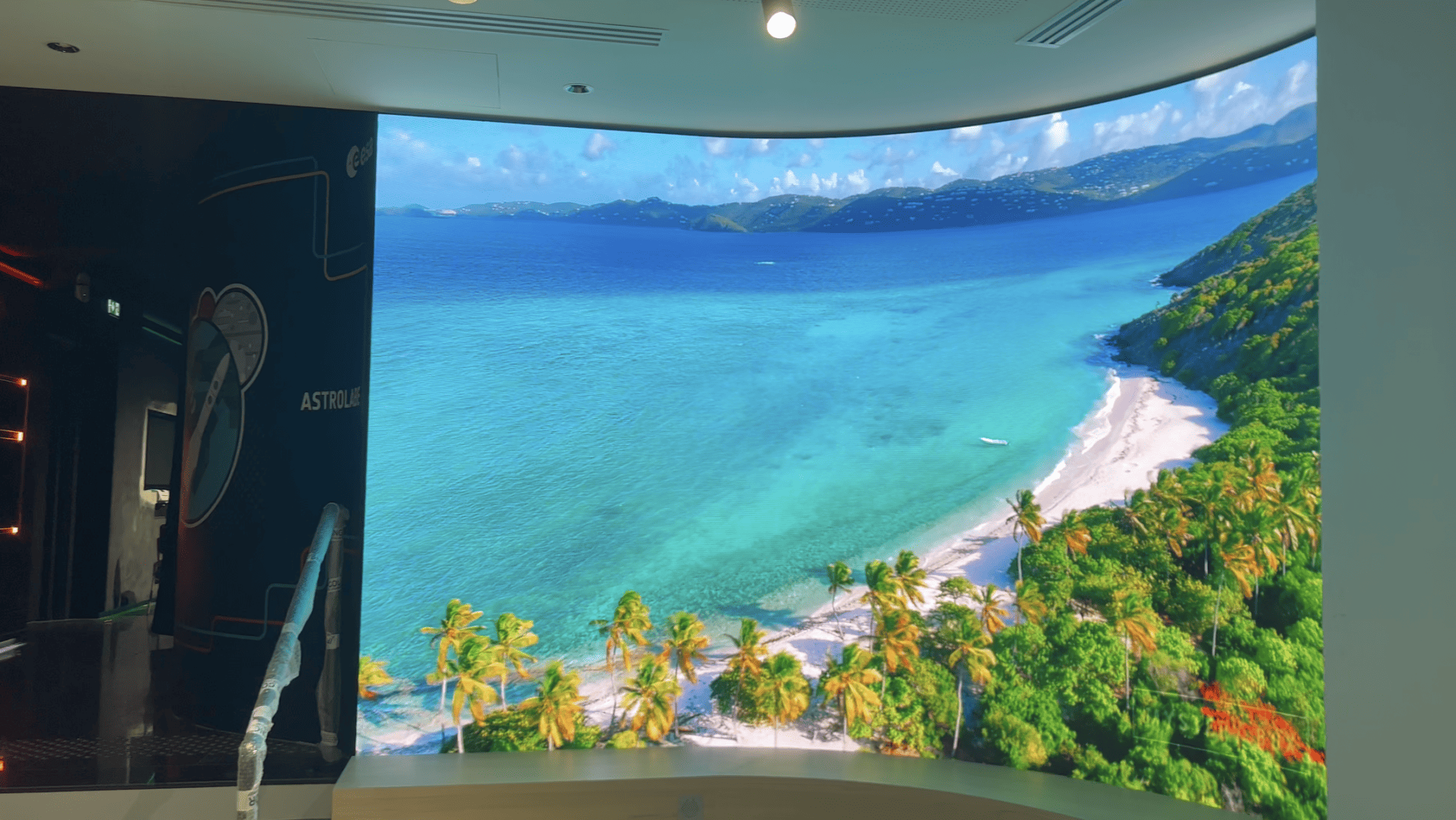 Curved COB LED Installation at European Space Agency in Paris